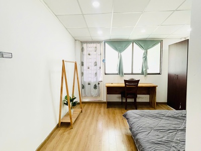 CHDV đường Giải Phóng Tân Bình có ban công tách bếp chỉ 4 triệu 300k. 1
