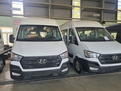 Công ty cần bán 10 xe hyundai solati 16 chỗ, gía rẻ: 905tr 0