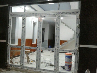Kính uốn cong, kính cong cường lực, cửa kính uốn cong tại Phú Quốc, TPHCM,Đồng Nai 3