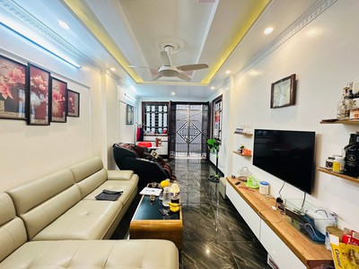 Nhà phố khuất duy tiến, phường thanh xuân trung, diện tích 42m , 4 tầng, gần trường amsterdam   giá 0