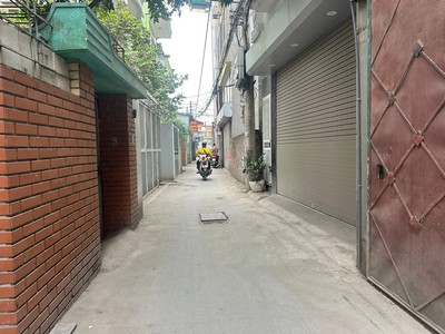 Nhà phố khuất duy tiến, phường thanh xuân trung, diện tích 42m , 4 tầng, gần trường amsterdam   giá 2