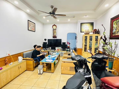 Bán nhà trường chinh ngõ ô tô tránh vỉa hè rộng 36m2 13.2 tỷ 3