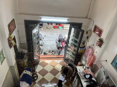 Nhà sát mặt tiền kinh doanh , ngô quyền quận 10 ,  4 tầng  47m2 , sổ vuông hoàn công đủ ,  dưới 10 1