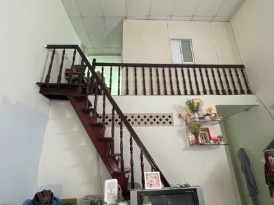 Bán nhà dt 58m2, hẻm xe hơi đường cách mạng, q. tân phú 2