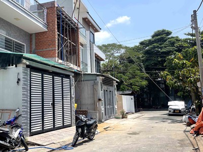 Bán nhà 4 tầng hẻm 7m 68m2 4.2x16 gần tuyến metro xlhn hiệp phú thủ đức chỉ 7.7 tỷ hiếm có 4