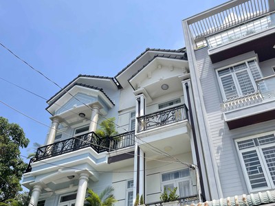 Bán nhà 4 tầng hẻm 7m 68m2 4.2x16 gần tuyến metro xlhn hiệp phú thủ đức chỉ 7.7 tỷ hiếm có 3