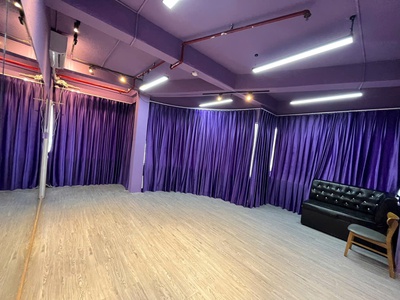 New Sky Dance Studio - Cho thuê phòng tập nhảy quận Tân Bình 2