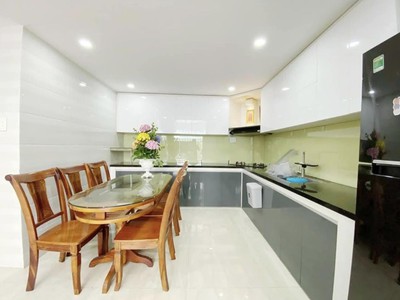 Bán nhà trần quốc hoàn, cầu giấy, phân lô, ô tô tránh, 42m, 19 tỷ 3