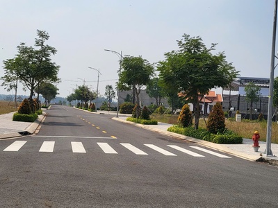 5 suất nội bộ king hill bến lức, giá 2,050  tỷ, ck 12 tháng 4/2025, sổ đỏ sang tên ngay. cđt 0