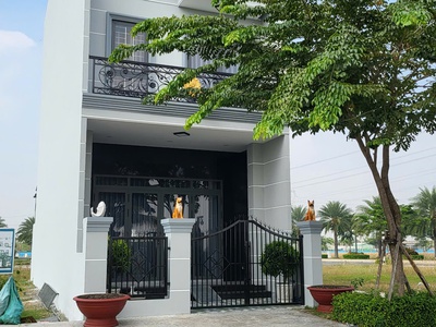 5 suất nội bộ king hill bến lức, giá 2,050  tỷ, ck 12 tháng 4/2025, sổ đỏ sang tên ngay. cđt 3