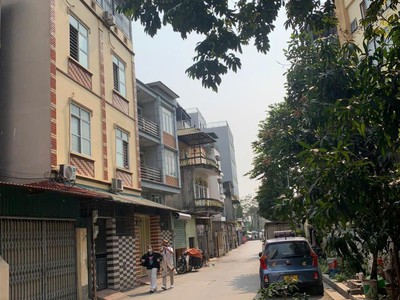 Mảnh đất lạc long quân - mặt ngõ kinh doanh - gara ôtô - cách phố 3 nhà - mặt tiền 15m - xây ccmn 1