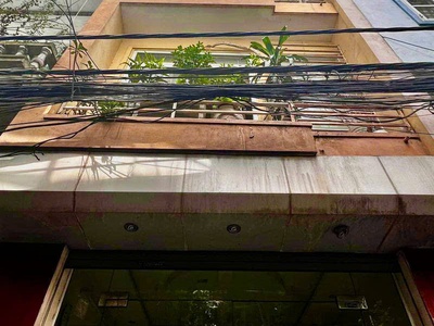 Siêu phẩm tây hồ quận - ô chờ thang máy - khu vực hiếm nhà bán ,ngõ rộng , thoáng sáng dt 40m2 x 6t 3