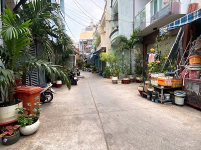 Bán gấp nhà quận tân bình: 6.5 tỷ -ni sư hùynh liên- nhà một trệt một lầu, 2 phòng ngủ, 2 wc - lh: 0