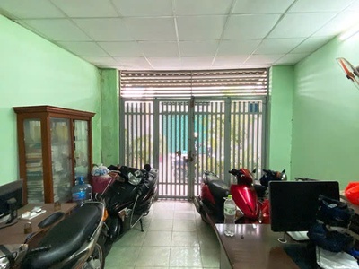 Bán gấp nhà quận tân bình: 6.5 tỷ -ni sư hùynh liên- nhà một trệt một lầu, 2 phòng ngủ, 2 wc - lh: 2
