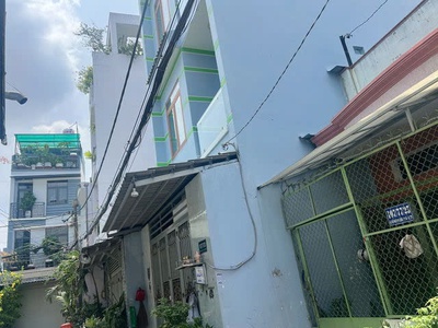 Bán gấp nhà quận tân bình: 6.5 tỷ -ni sư hùynh liên- nhà một trệt một lầu, 2 phòng ngủ, 2 wc - lh: 4