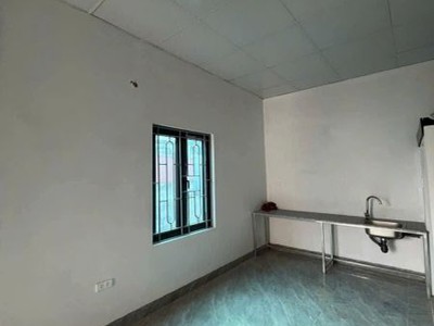 Chính chủ cho thuê nhà mới xây ngõ 266 thụy phương 0