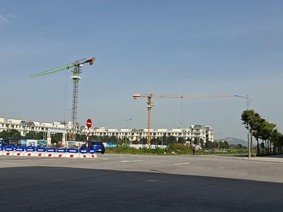 Bán nhà phố 5 tầng đối diện khu liên cơ thành phố chỉ với 600 triệu 3