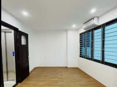 Nhà mới   thang máy   3 mặt thoáng   nhỉnh 7 t.ỷ 3