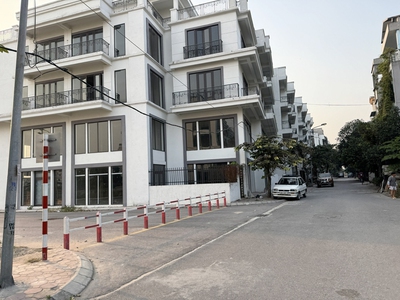 Bán 104,8m2 căn góc Shophouse Metropolitan - Trâu Quỳ. Vị trí trung tâm, vùng lõi Gia Lâm 3