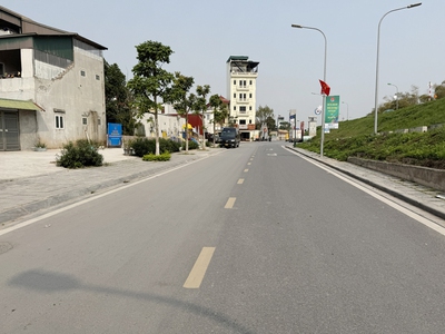 Cần bán 75m2 mặt đường đê Vàng - Phúc Lợi. View thoáng, yên tĩnh, không khí trong lành 4