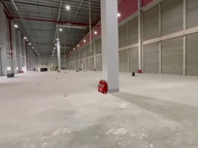 Cho thuê 3000m2 kho tại đường 379 Văn Giang. Hưng Yên 0