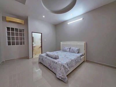 Bán nhà Hẻm xe hơi Quận 7 - DT: Ngang 4m x Dài 14m - Giá bán: 6 TỶ 990 TRIỆU 6