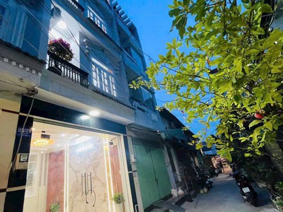 Bán nhà Hẻm xe hơi Quận 7 - DT: Ngang 4m x Dài 14m - Giá bán: 6 TỶ 990 TRIỆU 1