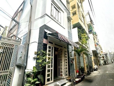 Bán nhà mới 3 tầng btct   hẻm xe tải, gần mặt tiền lý thường kiệt, p9 tân bình 0