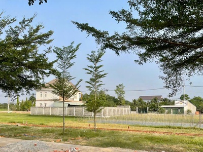 Đất nền lớn 100m   5x20 , xã xã Tân Phú Trung   Giá 2 tỷ. 0