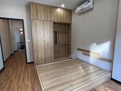 Bán nhà Đội Cấn 68m2, mặt tiền 3.7m, gần trường, gần chợ, gần ô tô 2