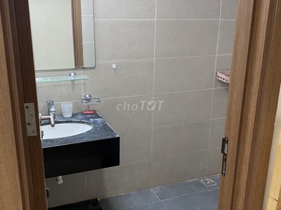 Cần cho thuê căn hộ CC 2 phòng ngủ, 2WC Tòa nhà Geleximco 897 Giải Phóng 7