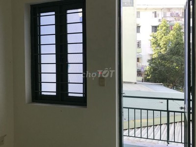 Chính chủ cho thuê phòng lầu 2 chung cư k26 với diện tích 25m2, rộng rãi, phù hợp cho sinh viên, 1