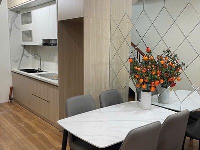 Nhà đẹp Full nội thất Ngay cạnh cấp 1,2 Lê Lợi cuối đường bà Triệu- Lê Lợi 5 tầng 3 ngủ 2