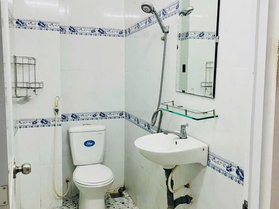 Cho thuê nhà mới 3 tầng 2 mặt hxh đường lưu hữu phước p15q8 2