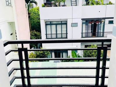 Cho thuê nhà mới 3 tầng 2 mặt hxh đường lưu hữu phước p15q8 3