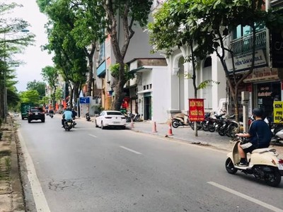 Mảnh đất mặt đường bưởi, 2 mặt thoáng, cần thanh lý gấp, diện tích 60m2 full  thổ cư , giá chỉ 2x 3