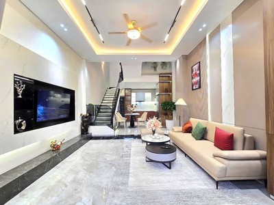 Nhà 3 tầng đẹp tuyệt mặt tiền dương đức hiền, liên chiểu full nội thất chỉ 6,3 tỷ 0