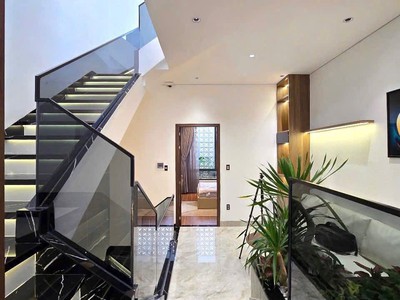 Nhà 3 tầng đẹp tuyệt mặt tiền dương đức hiền, liên chiểu full nội thất chỉ 6,3 tỷ 2
