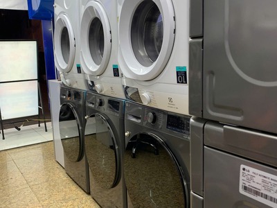 Em cần sang lại tiệm giặt sấy  vì không có người quản lí  tại quận bình thạnh 1