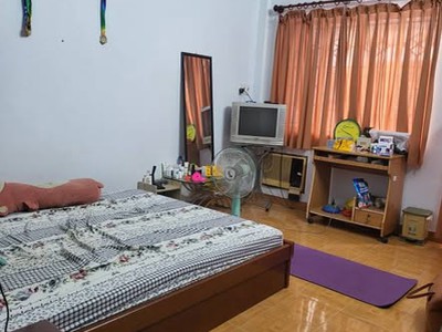 Nhà hẻm ôtô đường ngô quyền quận 10 phường 5. 1