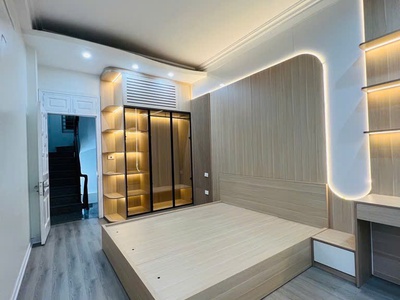 Nhà đẹp Full nội thất Ngay cạnh cấp 1,2 Lê Lợi cuối đường bà Triệu- Lê Lợi 5 tầng 3 ngủ 4