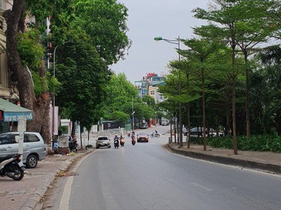 Mảnh đất mặt đường bưởi, 2 mặt thoáng, cần thanh lý gấp, diện tích 60m2 full  thổ cư , giá chỉ 2x 4