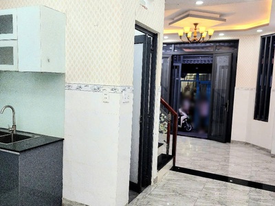 Nhà 2 lầu/st hẻm 312 âu dương lân p3q8 4