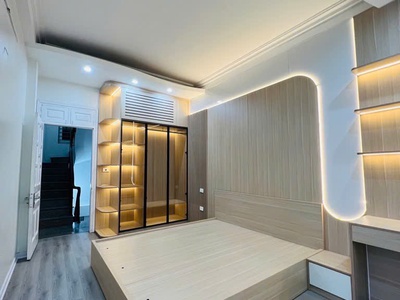 Nhà đẹp Full nội thất Ngay cạnh cấp 1,2 Lê Lợi cuối đường bà Triệu- Lê Lợi 5 tầng 3 ngủ 5