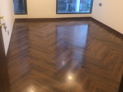 Bán căn hộ 1.5 ngủ diamond crow tầng 24 0