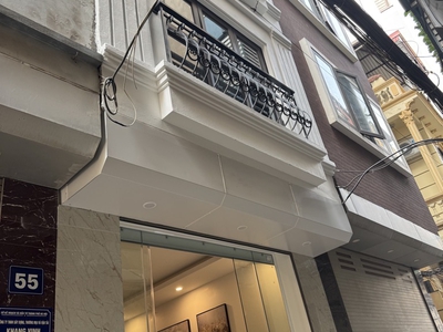 Siêu phẩm tây hồ - 5 tầng - thang máy - tặng full nội thất sịn - kinh doanh - ô tô - sổ đẹp - giáp 0