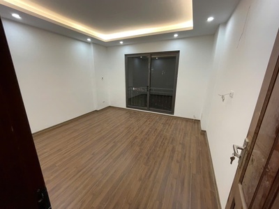 Bán nhà vĩnh quỳnh, thanh trì  65m2 hơn 4 tỷ nhà rộng, thoáng mát có sân để xe 1