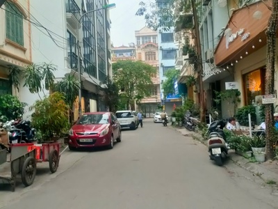 Phân lô hoàng quốc việt, vỉa hè, ôtô tránh, nhà 2 mặt tiền kinh doanh, 70m2 giá 24 tỷ 4