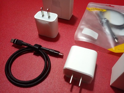 Combo Cục sạc 20w   Cáp sạc TypeC , mới 100 . 2