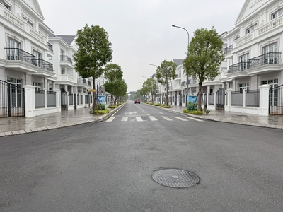 Eurowindow Twin Parks: 97,1m2 căn góc mặt tiền khủng 19,6m - Vị trí chiến lược làm phòng khám bệnh v 1